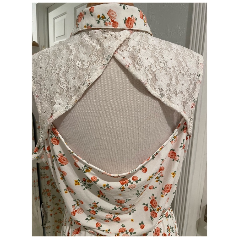 Floral button down dress - Picture 6 of 6